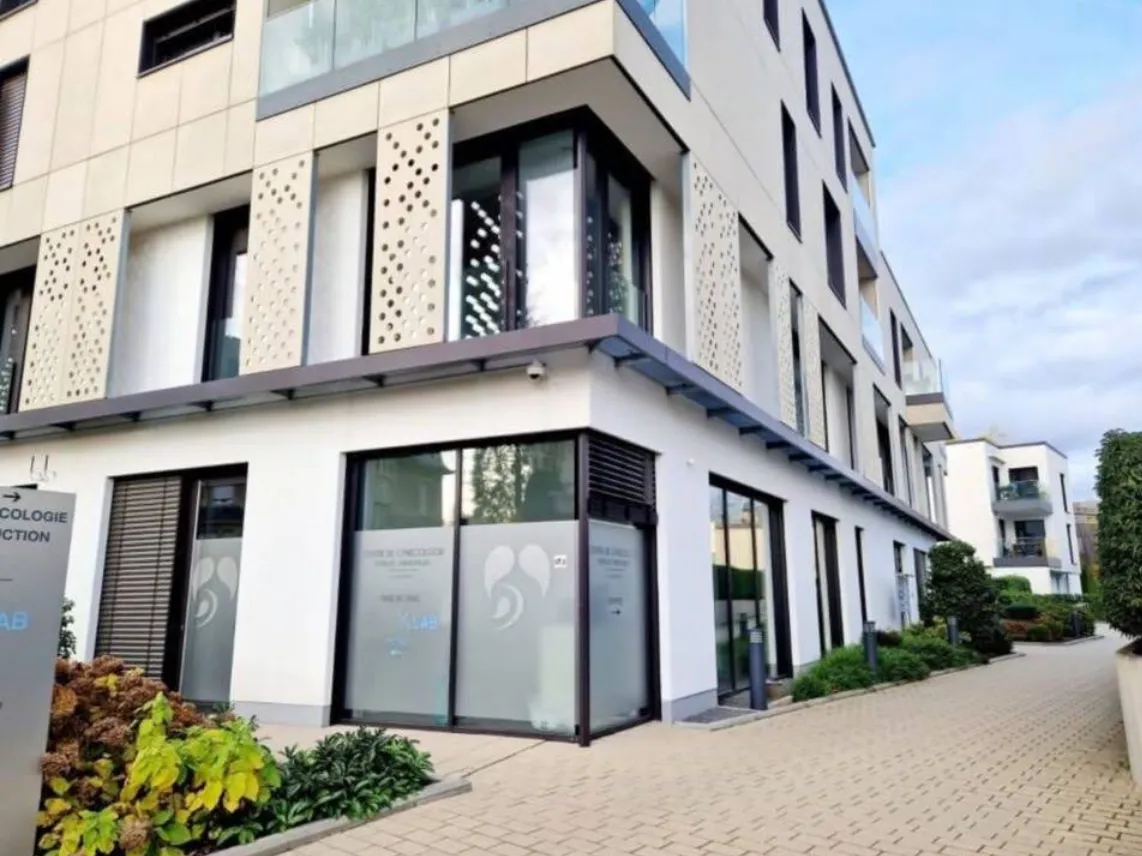 Façade of the dietitian practice in Luxembourg City (Limpertsberg), near the Faïencerie tram stop